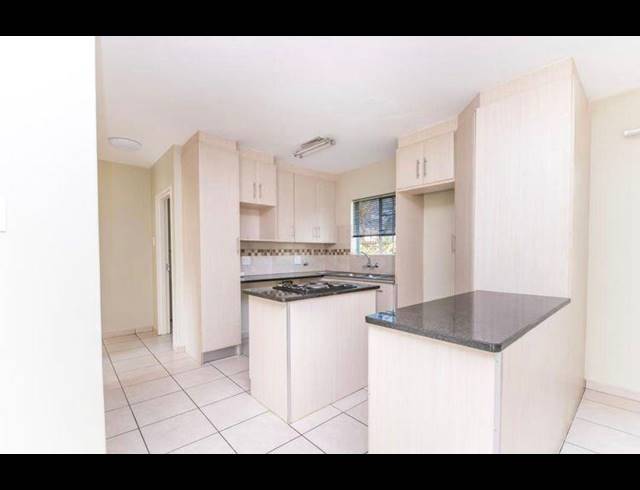 2 BEDROOM PROPERTY TO RENT IN LYTTELTON